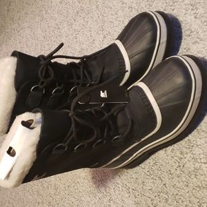 Sorel women boots